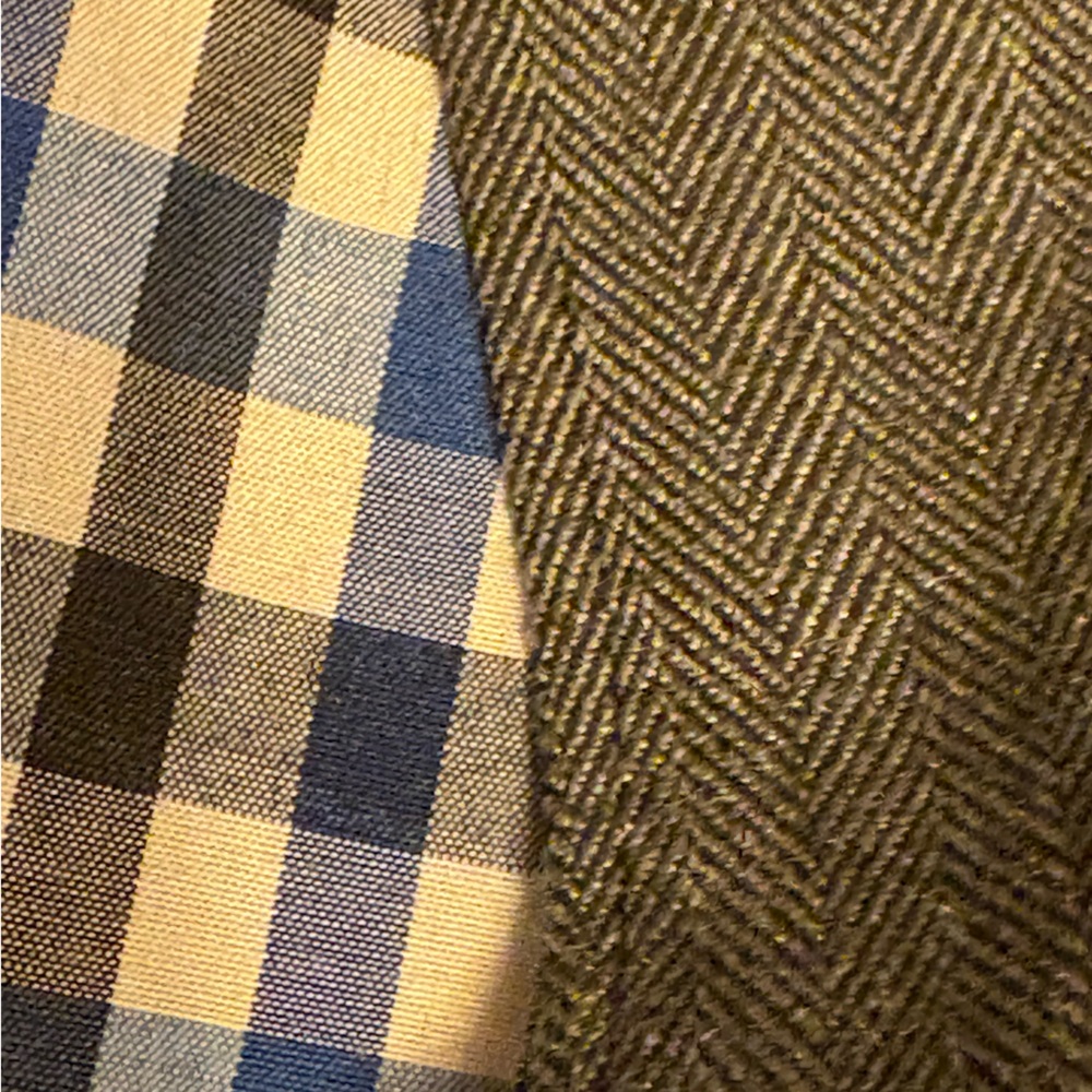 Sovereign Code Gray Button-Up Vest - Picture 10 of 10